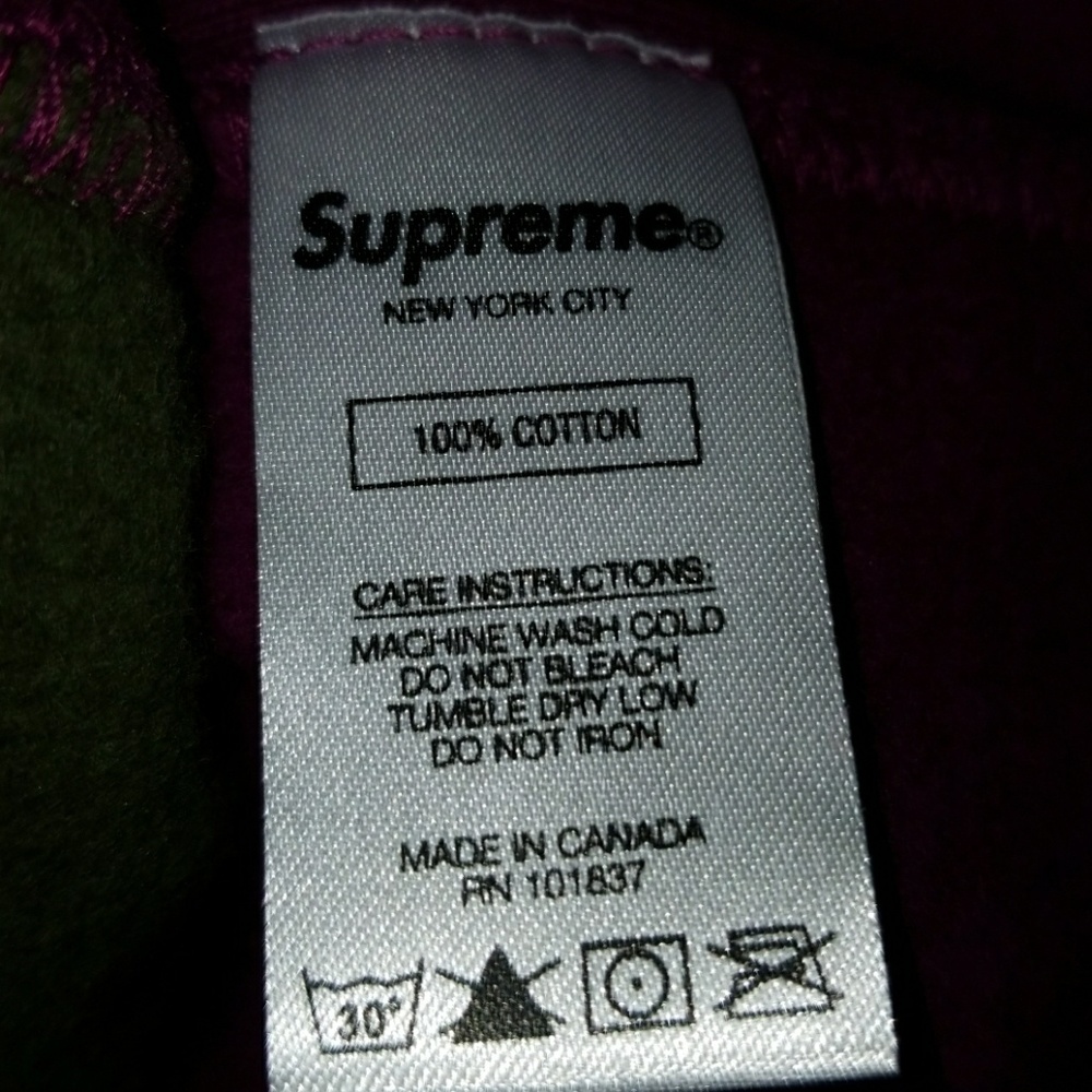 Just Reduced SUPREME HOODIE - Picture 6 of 6